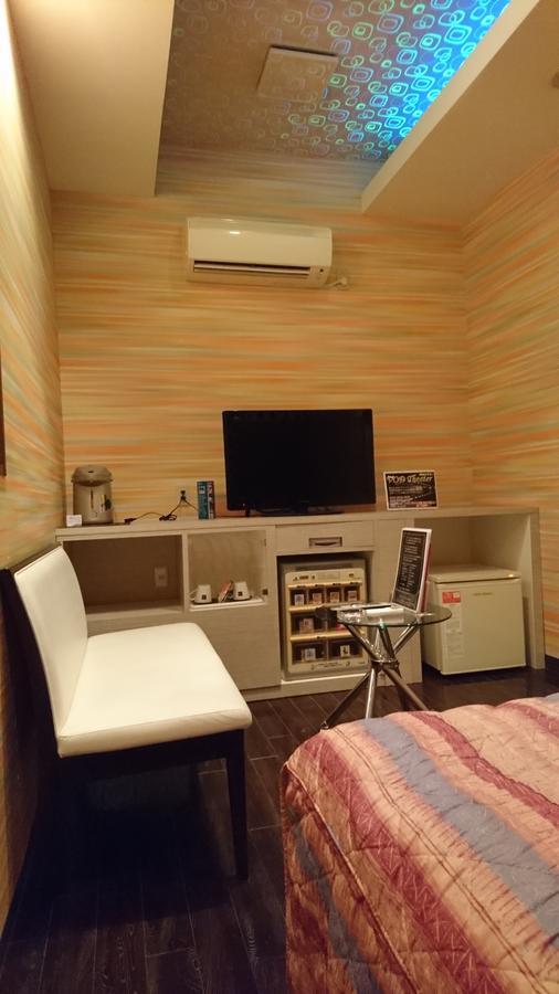 Hotel Eris Hakata (Adults Only) Фукуока Экстерьер фото